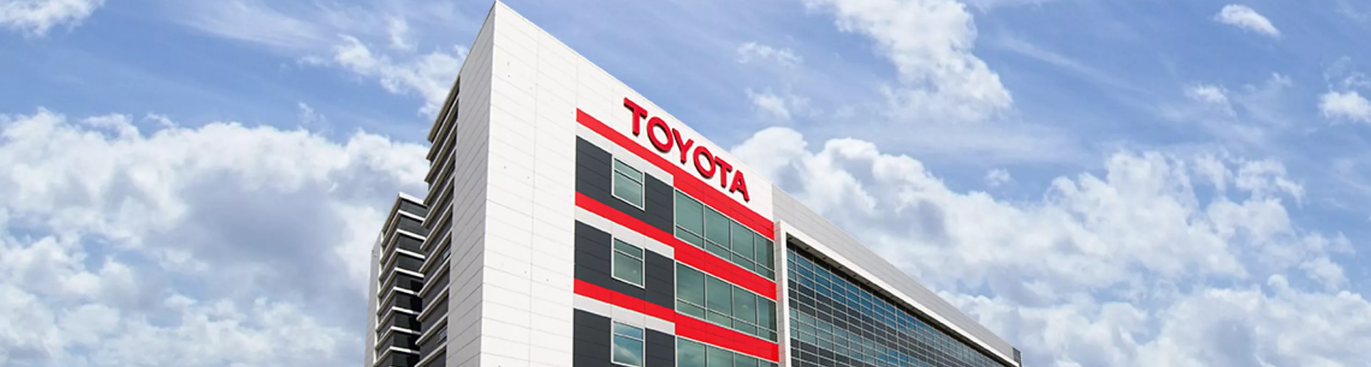 Изображение на странице TOYOTA ПОДВЕЛА ИТОГИ ПРОДАЖ В РОССИИ ЗА 2021 ГОД Тойота Центр Тула